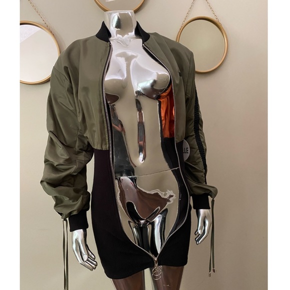 ✨NWT✨CAPSULLE Bodycon Front Zipper Mini Dress S/M - Picture 7 of 12